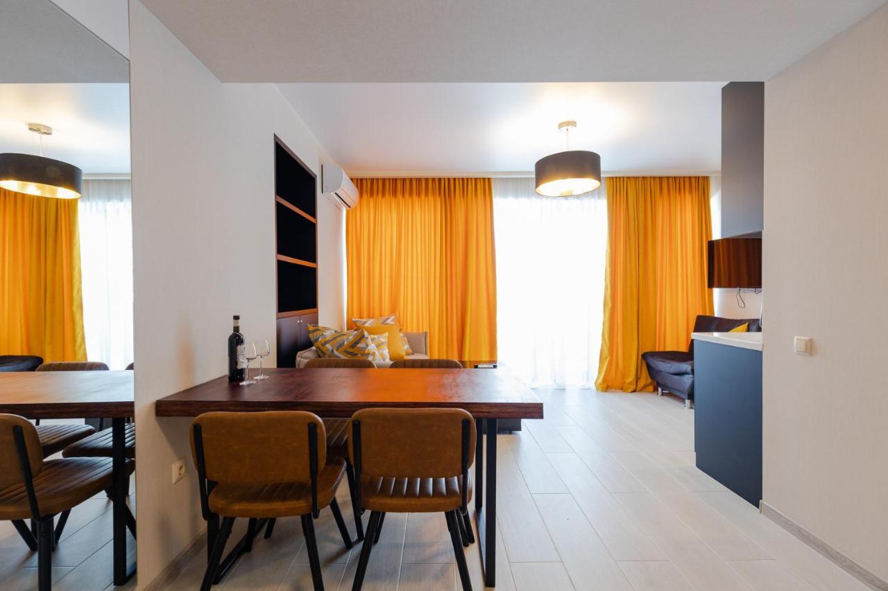 The Spot Apartments - Orbi Beach Tower Batumi Esterno foto