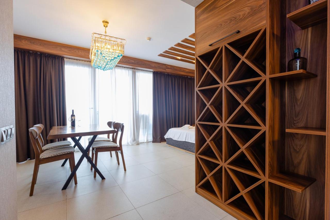 The Spot Apartments - Orbi Beach Tower Batumi Esterno foto