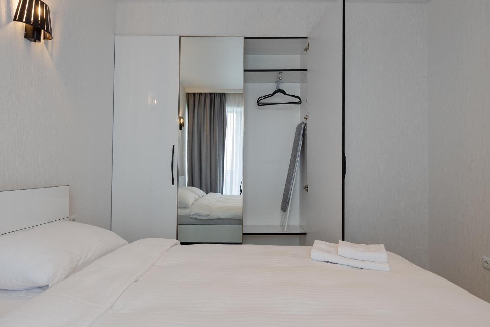 The Spot Apartments - Orbi Beach Tower Batumi Esterno foto