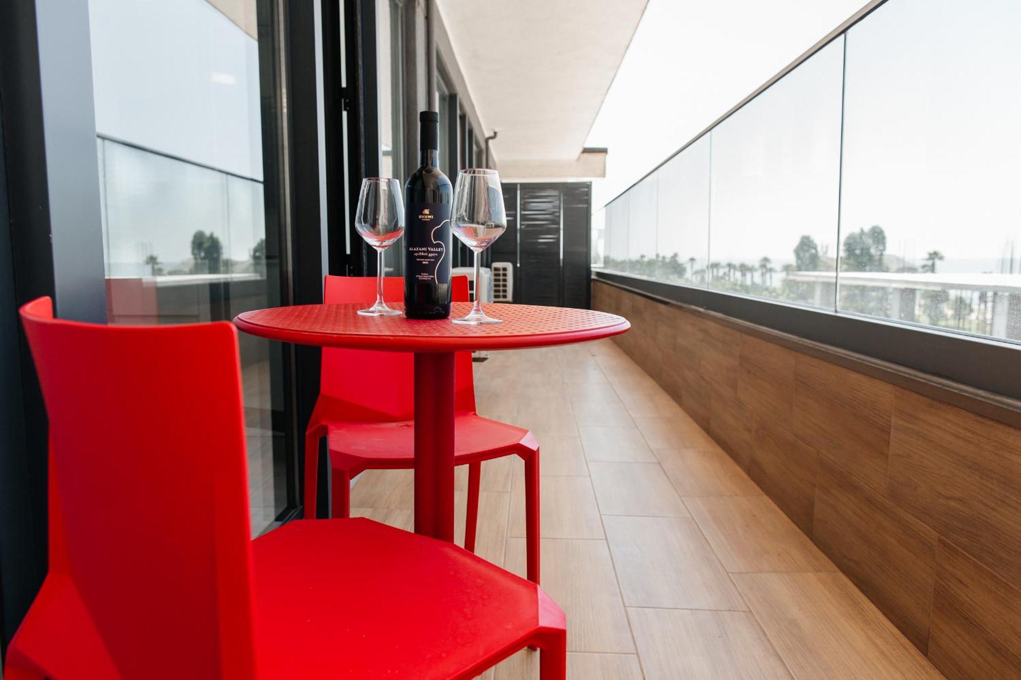 The Spot Apartments - Orbi Beach Tower Batumi Esterno foto