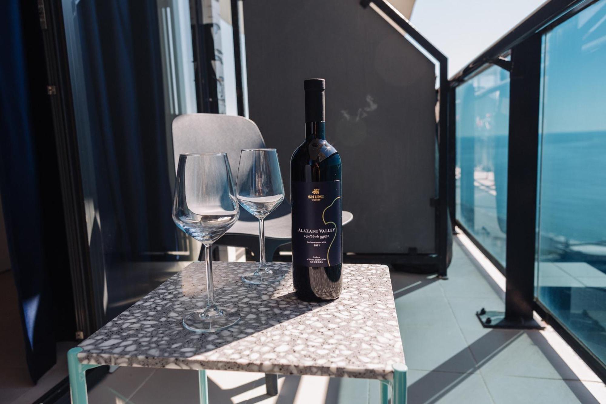 The Spot Apartments - Orbi Beach Tower Batumi Esterno foto