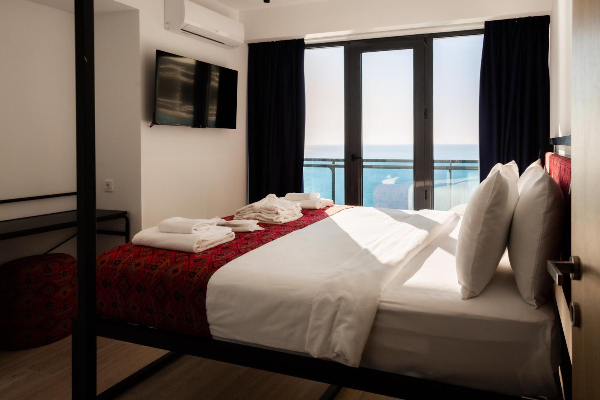 The Spot Apartments - Orbi Beach Tower Batumi Esterno foto
